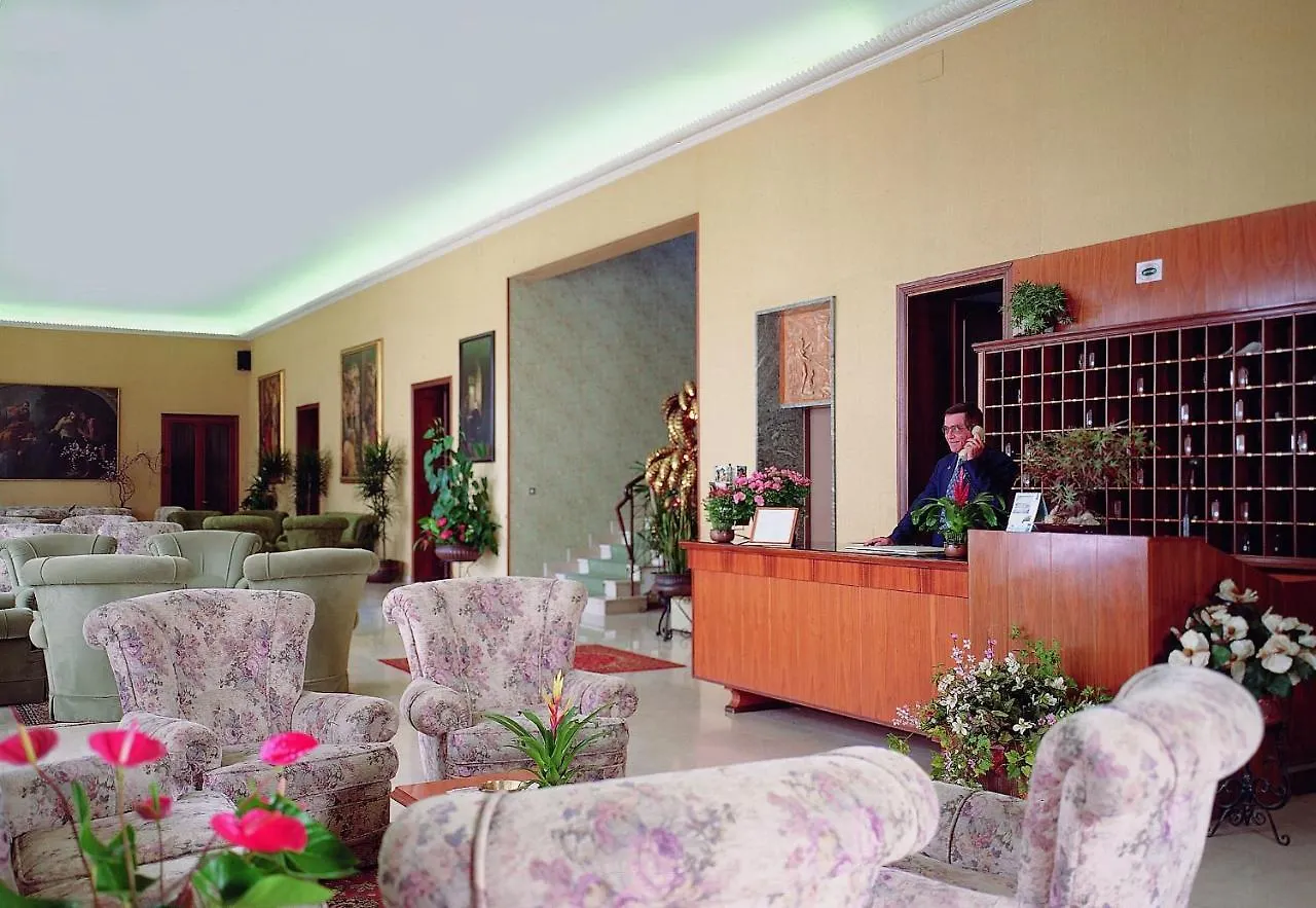 Hotel Terme Villa Piave Abano Terme 3*,  Italia